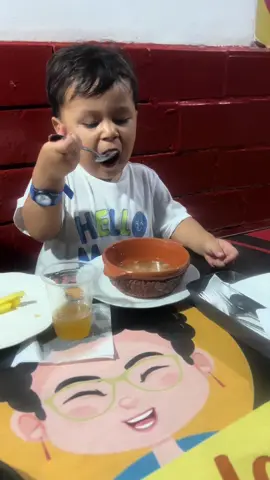 Comiendome  un rico caldito 😋😛 #niñofeliz #caldo #comiendosolo#niñosdetiktok #videoviral #fyp #paratiiiiiiiiiiiiiiiiiiiiiiiiiiiiiii #niñosgraciosos #mibebe 