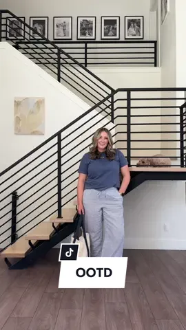 What I wore as a midsize millennial mom for a road trip. Keeping it comfy with linen pants, a light loose t-shirt and birkenstocks. An old boat tote to hold all the extra things that wouldn’t fit in my overnight bag.  #outfitinspo #outfitoftheday #OOTD #roadtripoutfit #casualoutfitideas #midsizeootd #midsizestyle #midsizemillennialmom #style 