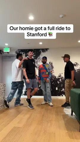 We are super proud of our homie who earned a full ride scholarship to Stanford! We love seeing our raza succeed and our homie Omar is an excellent example of what we can do if we set our minds to it! He grew up going to work with his dad doing landscaping in the hot sun all day and he knew he wanted to do something a bit different for him and his parents. We’re super proud of him! @Omar Mx Nz @SouthCentral 🎥 @9hundredeleven  #premed #doctor #PA #nurse #medstudent #community #fyp #nursepractitioner #foosinmedicine 