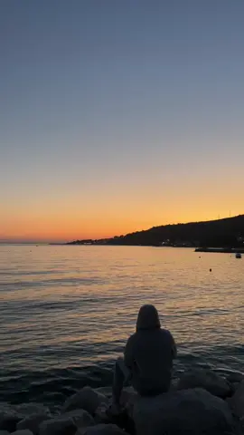 🌄 . . . . . . #motivation #discipline #calisthenics #sunset #workout #workoutmotivation #fyp #fypシ゚ #reels #reelsvideo #reelstiktok 