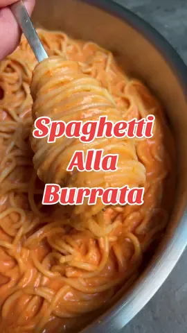 Burrataaa 😍 You’ll looove this recipe! ✨The full recipe is in our pasta cookbook  Enjoy! Lots of love  #pasta #cheese 
