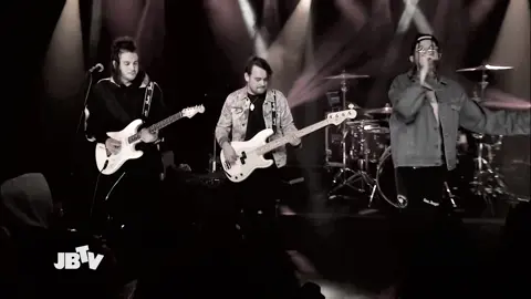 Friends - chase atlantic #fypシ #explore #chaseatlantic #friends #مالي_خلق_احط_هاشتاقات #viral #lyrics 