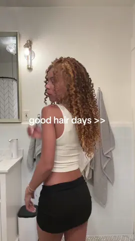 #curlyhair #curlyhairroutine #fypシ゚viral 