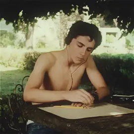 i know nothing oliver. #callmebyyourname #fyp #foryoupage #timotheechalamet 
