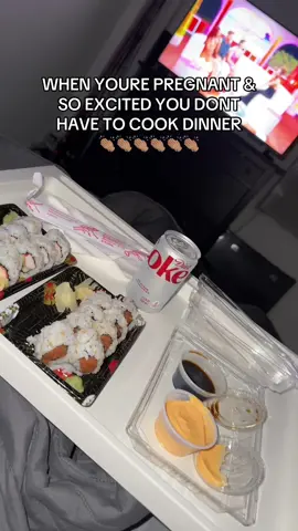 I dont cook I dont clean 💁🏼‍♀️ #pregnant #7monthspregnant #thirdtrimester #pregnancy #sahmlife #viral #preggolife #preggo #pregnancyjourney #babybelly #2024baby #pregnant🤰 #preggosoftiktok 