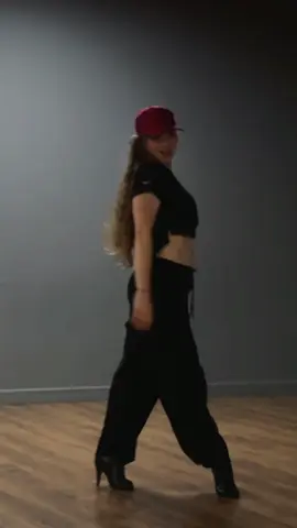 when music and your personality come together in one🥰 @minaeva #шоколадка #минаева #танцы #highheels #taniec #хайхилс #choreo #dancer #polska 