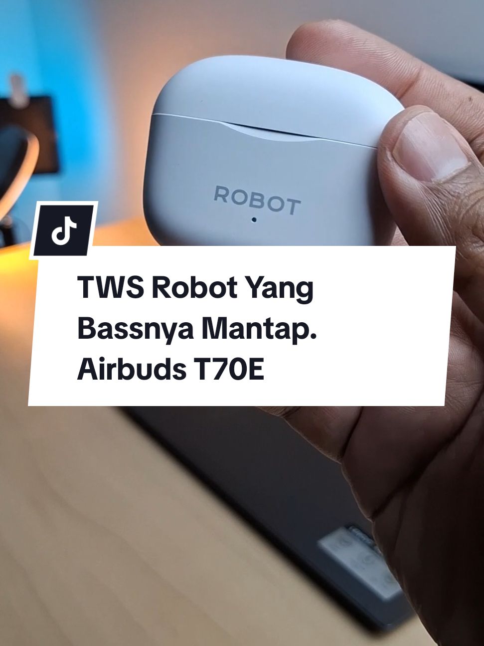 TWS Ngebass Yang  Mantap. Robot Airbuds T70E #tws #twsbluetooth #twsngebass #twsbass #twsrobot #robott70e #headsetbluetooth #earphonebluetooth 