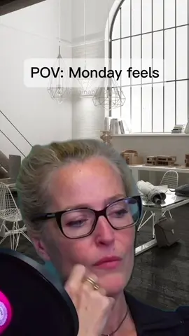 😂😂😂 This is deffo me on a Monday morning. 😳😳😳 #mondaymood #backtowork #nottoday #memecut 