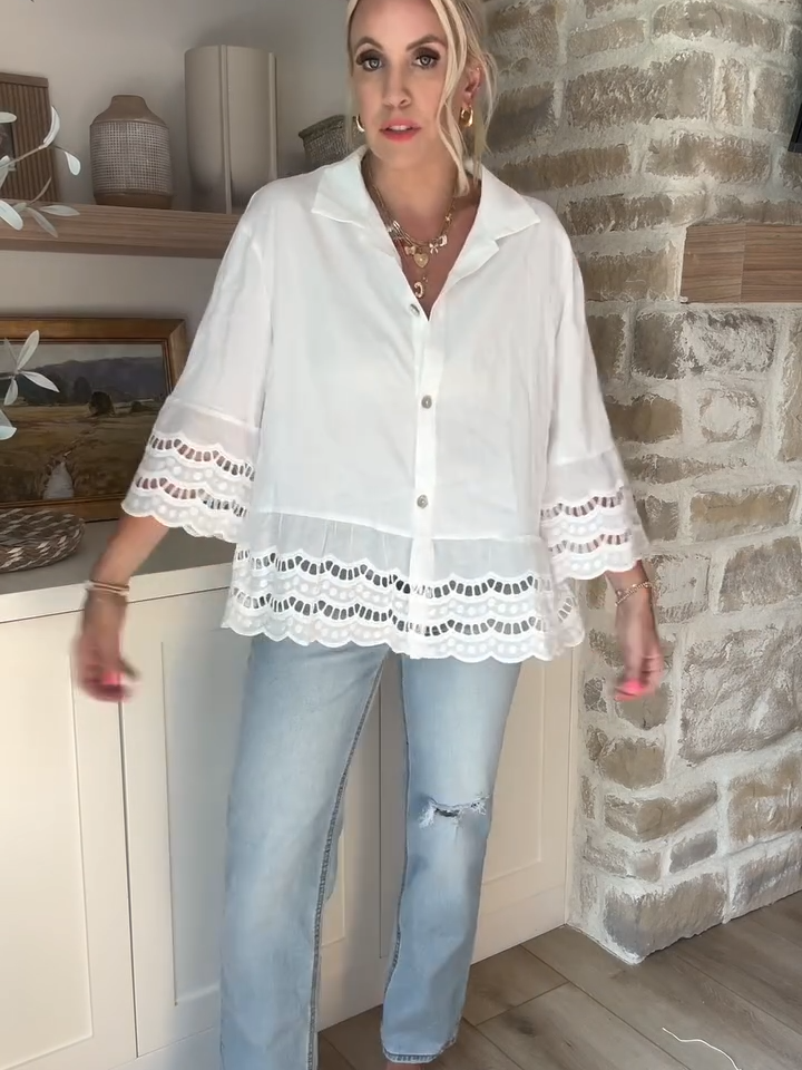 ⏰Early fall New Arrivals!✨Chic Ruffle Hem Blouse!😍This is pure comfort for women! ! 🥰Great with shorts and boots!