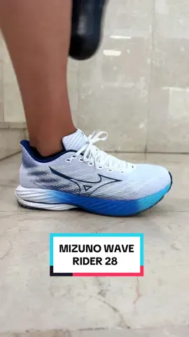MIZUNO WAVE RIDER 28 👟 Más ligeras y con un upper renovado, incorporan la tecnología Mizuno Enerzy NXT en el talón para ofrecer mayor comodidad, amortiguación y reactividad 💥 #mizuno #mizunorunning #mizunowave #waverider #waverider28 #Running #runningshoes #runner #atmosferasport @penyo running 