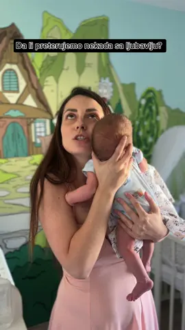 Toliko je sladak da u meni budi zelju da ga pojedem 🥰 Verujem da je 90% ljudi dozivelo ovo…