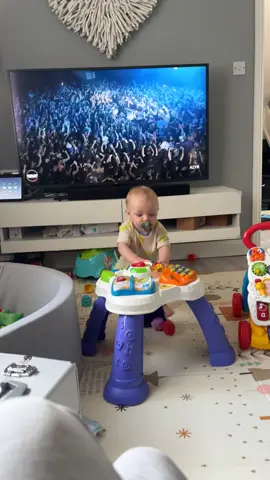 This Baby Has Some DJ Skills 😎🔥 #partypeople #hardtechno #electronicmusic #techno #baby #funny #kid #kids #party #technomusic #dj #fyp #foryou #fy #klubikon