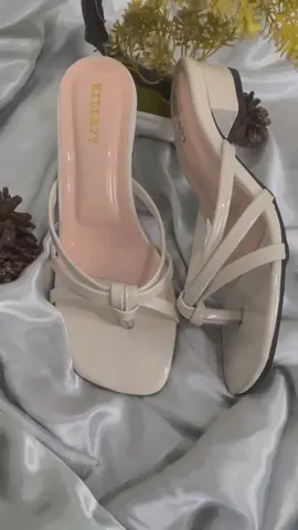 #CapCut #heals #OOTD #outfit 