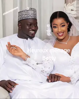 Wedding sénégalais #heureux ménage Betty de la série Pod et Marichou #BINETOU #bellesimpleclasse #pourtoi #mariage #tiktokdiaspora #tiktok #tiktoksenegal #couturesénégalaise 💍💍❤️❤️❤️