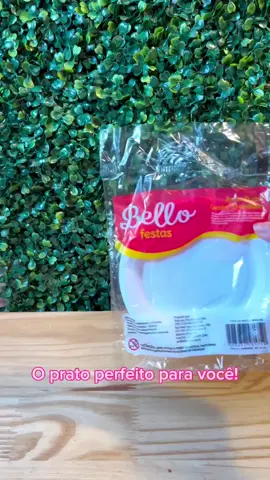 Precisando de pratinhos para sua comemoração, evento ou empresa? Temos certeza que a opção de 15cm vai atender perfeitamente sua necessidade 🥳 Esse pratinho tem o tamanho perfeito para bolos, lanches, salgados, o que você precisar! 🤩
