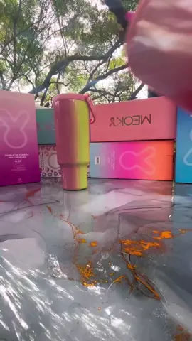 #meoky #cups #40oztumbler #waterbottle #springsale #leakproof #TikTokMadeMeBuylt #spotlight
 #meoky#TikTokMadeMeBuylt #spotlight💦
