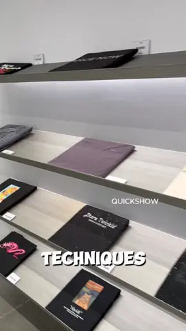 Visiting a Chinese Streetwear showroom which provides oem/odm/wholesale services. We produces 7 million pcs of garment annually.  #SmallBusiness #chinesesupplier #hoodie #tshirtbusiness #factory #foryoupage #manufacturerclothingbrand #streetwear #fashion #clothingbrand #fyp #viral #clothingmanufacturer #brandowner#clothingbrandowner #customizedtshirt 