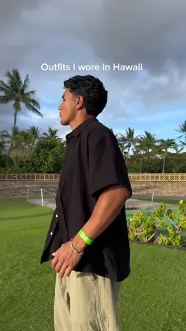 Outfit inspo for your summer vacay 🤙🏽 #outfit #hawaii #Summer #fypage 