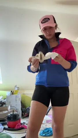 Come to work with me 🐄#agrispec🤠 #farm #cometoworkwithme #cowboysoftiktok #agriculture #cattlefarm #foryou #farmertok #cattlefarm #jcb 