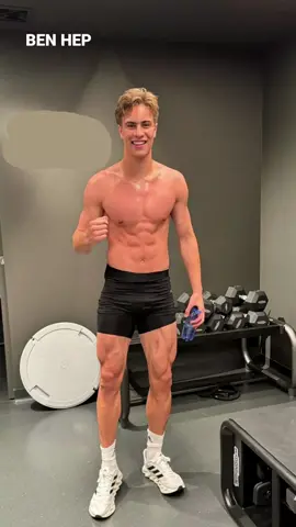 Of Baklavalarına Kasına Bakkk🤤 #kesfet#kas#handsomegentelman #kocamm😍#kenanyildiz#spor #fotboll24#capcut @Kenan Yildiz 