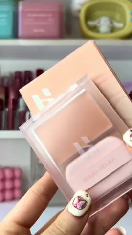 What do you think of this shade? This is my first time trying out a warm toned blush since I always run towards pink blush shades. Honestly, I didn't expect to like it but once applied, it's an adorable shade! I felt like it gave me a little of a natural blush as well as a bit of sunburnt look. It does need to be warmed up a bit since it's not as creamy as other cream blushes. #yesstyle #yesstyleinfluencers #holikaholika #blush #warmtones #cooltones #aesthetic # aesthetic #kbeauty #kbeautyaddict #makeup #makeupcollection #pretty #explore #viral #trending • makeup • makeup collection • makeup obsession • Kbeauty • Kbeauty makeup • Korean makeup • Kbeauty products • viral makeup • trending makeup • pretty • pretty blush • warm tones • cool tones • enhypen • kpop • aesthetic • warm tone blush • yesstyle • oliveyoung • #yesstylereview 