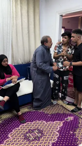 مراته مشغل ابوها عندها😳😭