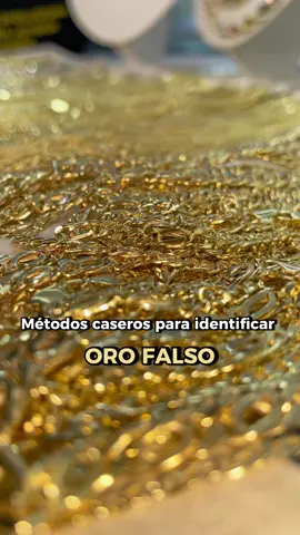 Yo sé que te ha pasado que dudas de la autenticidad de tu pieza de oro 14k.👀 Pero no te preocupes, aquí muestro algunos métodos caseros para que puedas conocer si tu pieza realmente es de oro o no 👇🏻 1. La prueba del imán  2. Revisa las marcas y sellos, deben llevar su quilataje, en este caso tendría que decir 14k o bien 585 3. Prueba del vinagre Si pruebas alguno de estos métodos, no olvides en contarnos cómo te fue.👇🏻 #orovelscollection #joyeriadeoro #oro14k #ororeal #oro 
