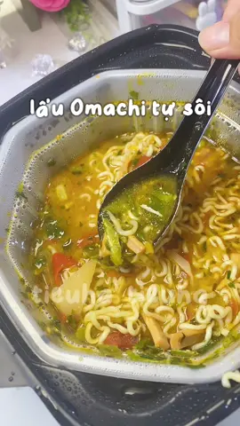 lẩu Omachi tự sôi , mấy bà thấy ăn ngonnn khum #lautusoi #miomachi #omachitusoi #lautusoiomachi #viral #xuhuong #tieuha27 #ancungtiktok 