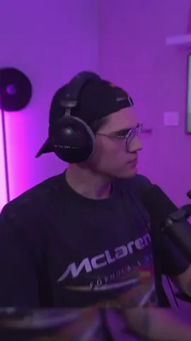 hey pero cuantos cumples? 😔 #elmariana #humor 