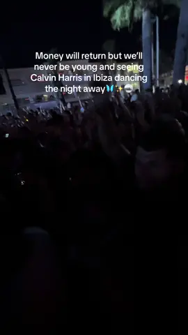 This is your sign to book the trip 🪩✨ #ibiza #ushaiaibiza #ibizaclub #travelcouple 