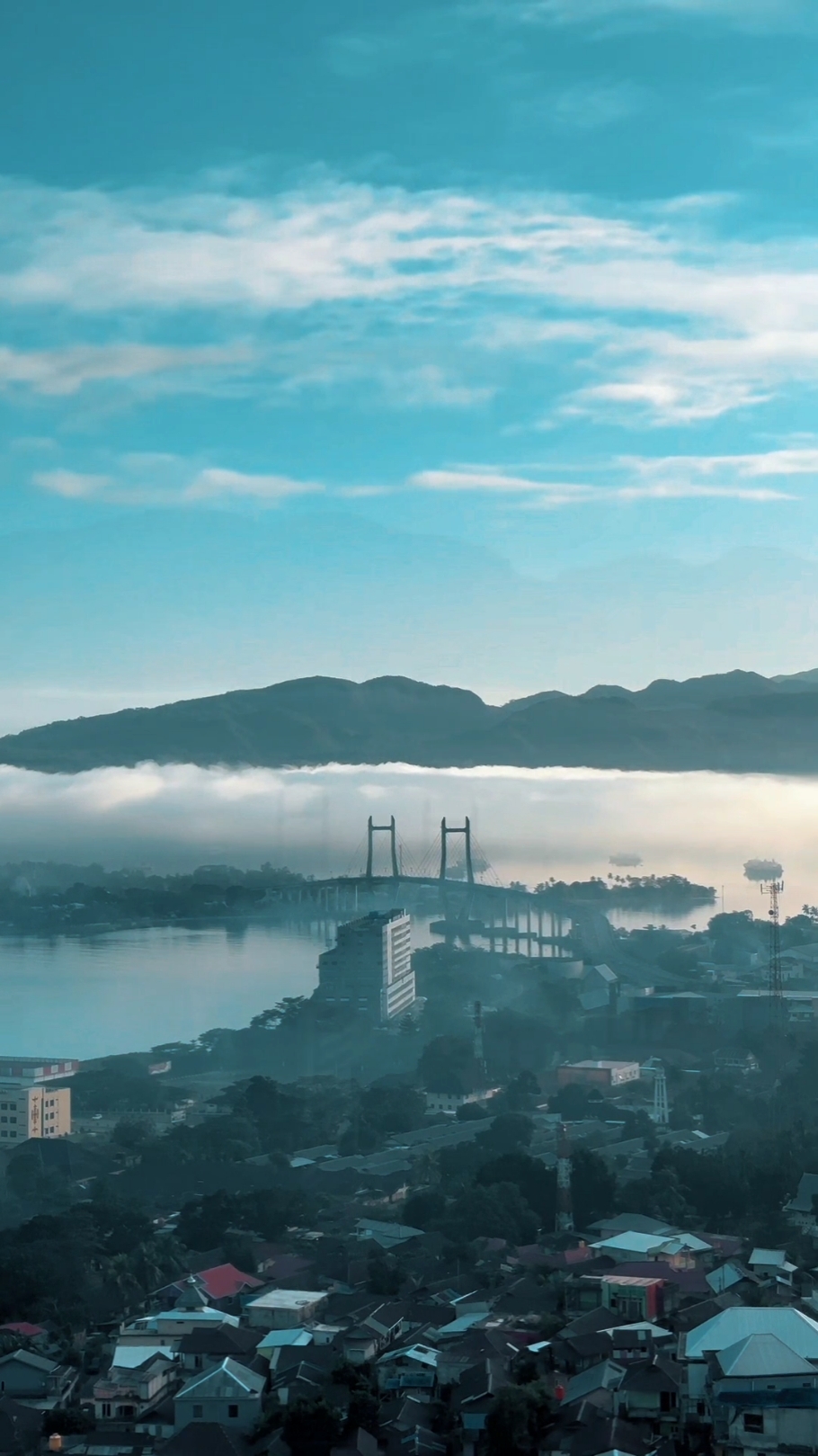 Pagi Ambon Manise 🌞 #ambon #ambonmanise #ambontiktok #ambonpride🏝🔥 #ambonviral #jembatanmerahputihambon #kotaambon 