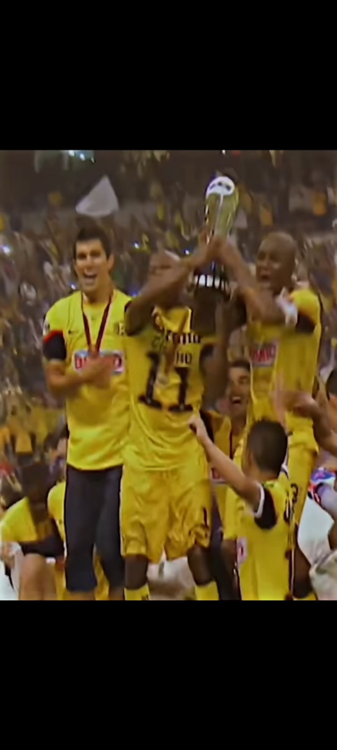 Muchas gracias Chucho por hacer historia en el club américa #fyp #hyt #fyt #clubamerica #chuchobenitez @Club América 