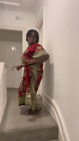 In my African aunty element 🤗#CapCut #dance #presidentgeneral #tiktoker#nigerian #nigeriatiktok #africanaunties #funny #fyp #roadto10k #OOTD #grwm #locs #melanin #bubudress #bubu 