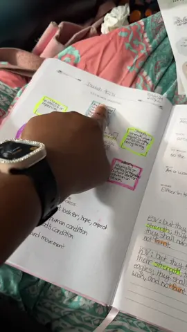 This is helping me get back into God’s word! #christian #christiantiktok #biblestudy 