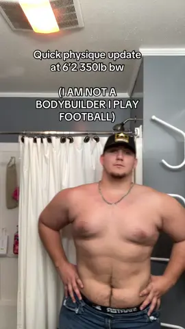 uhm caption this #gym #350 #football #fyp #teamwork #viral #fatty #obese 