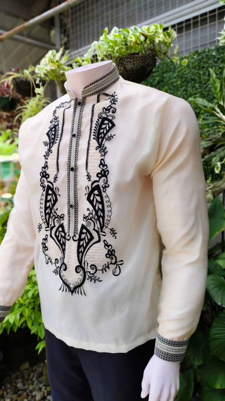 Modern Barong Tagalog #fyp #oathtaking #graduation #traditional #filipiniana #nationaldress #uzzo #barongtagalog #coatbarong #blazeroutfit #mensfashion #bolero #gown #longgown #wedding #mestiza #ethnicwear #teacher #longsleeve 