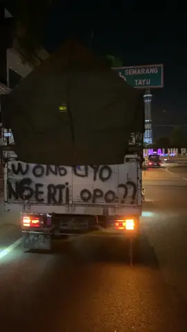 Pov subuh masih diperjalanan#sopirtrukpunyacerita #bahanswmubolo #drivermudapunyacerita #alunalunpati #fypシ゚viral 