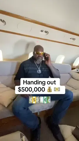 I got a call… And Everyone Got paid 💵💰 #fy #moneychallenge #shaquilleoneal #shaq #millionaires #creatorinsights 