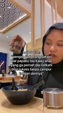 @raa: mau balas budi smaa mama, gimn capenya mama banting tulang sendiri ngehidupin anknya tanpa sosok Bpk, pkokknya bpkku hrus tau klau aku bisa sukses krna usaha mama tnpa bantuan bpk #daddyissues #brokenhome #fatherdaughter #ayah #anakrantau 