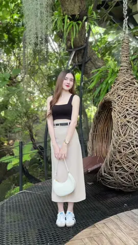 💚💚💚 #กระโปรงยาว #กระโปรงยาวผ่าข้าง #คาเฟ่ 