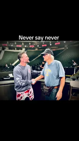 Jesse The Body Ventura with CM Punk on todays episode of monday night raw. Its great to see many legends return home. #jesseventura #jessethebodyventura #cmpunk #mondaynightraw #wweraw #WWE 