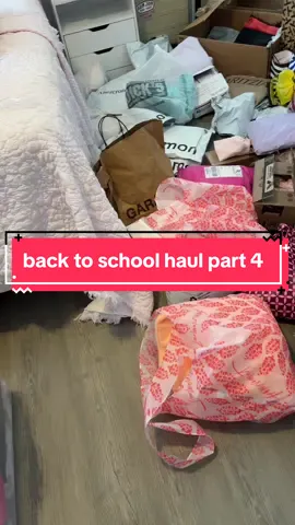 its finally letting me post so yes i am posting at 3 am😭  #haul #haultok #shopoinghaul #imjustagirl #fypシ゚viral #backtoschool 