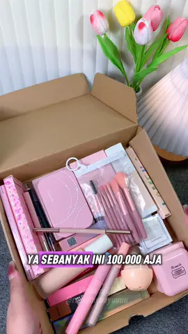 Murah banget kan buruan CO sekarang😍❤️ #makeupviral #setmakeup #setmakeupmurah💄🥰 #setmakeupmurah #rekomendasimakeup #belanjamurah #fypシ゚viral 