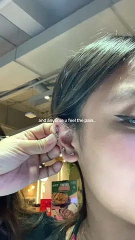 abis piercing .. terbitlah cat rambut gonjreng 💘