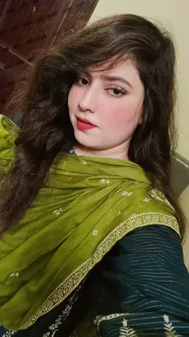 ye song bus mery liye Hain koi galat fehni my na rahy😂😂😂🙈