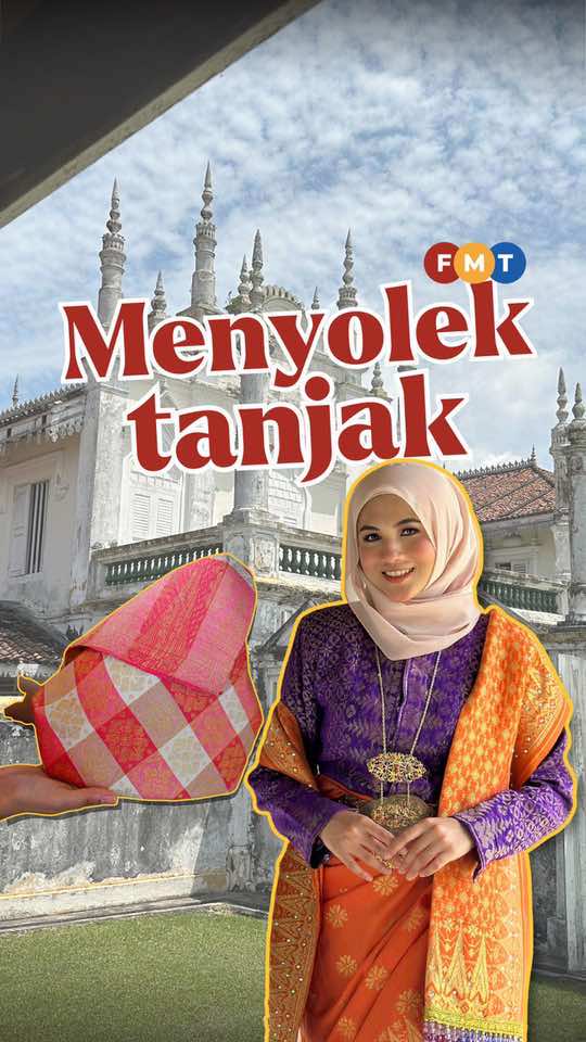 Meneroka Kesenian dan Budaya Selangor @TourismSelangor  Istana Bandar di Kuala Langat, tempat sesuai untuk rakyat Malaysia menerokai kesenian dan budaya di Selangor.   Penulis, penyampai & penyunting: Hyeley Izzati Jurukamera: Bani Jamian   #BeritaFMT #Seni #Budaya #Selangor #IstanaBandar #FYP #BeritaDiTiktok #TrendingNewsMalaysia #BeritaTerkini #Trending #Viral #FYP #Malaysia 