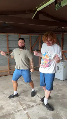 Replying to @Kristina Livingstone gotta circle the room to pump the people up! 🕺🏼🎉 @nepia_tm 