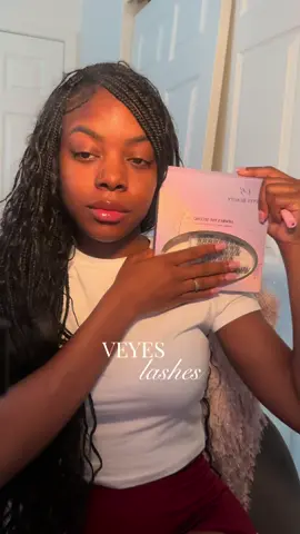 Lashes from @VEYES LASHES @VEYES BEAUTY  #tiktokshop #contentcreator #fyp #lashes #lashextensions #lashclusters #BeautyTok #eyelashes #eyelashtutorial #fypシ゚viral #beauty #girltok #lashclusters #lashtutorial #wiginstall #makeup #makeuptutorial  #lashextension 