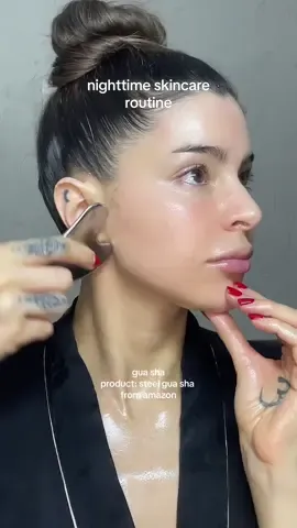 Replying to @@neurospicygirl I will make a morning one too 🥰🥰 #skincaregirl #underconsumption #clearskinroutine #barrierrepair #simpleskincareroutine #howtogetflawlessskin 