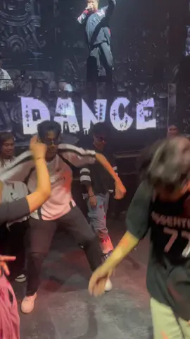 AFRO DANCE 💃🏻💃🏻💃🏻 #terminatour #africa #afrodance #afro #dance #fypシ #fyp #fypシ゚viral #clubbing #holywings #hwg #neverstopflying #havefun #dj #viralvideo #viral #viraltiktok #show #reels #reels__tiktok #fyppppppppppppppppppppppp #hwtigerbasra #pov #pov 